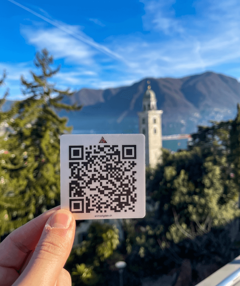 Metalic QRcodplate with Anima Digitale logo